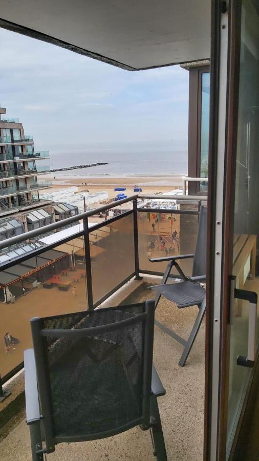 Appartement Met Zeezicht Op Het Van Bunnenplein Knokke-Heist Exterior foto